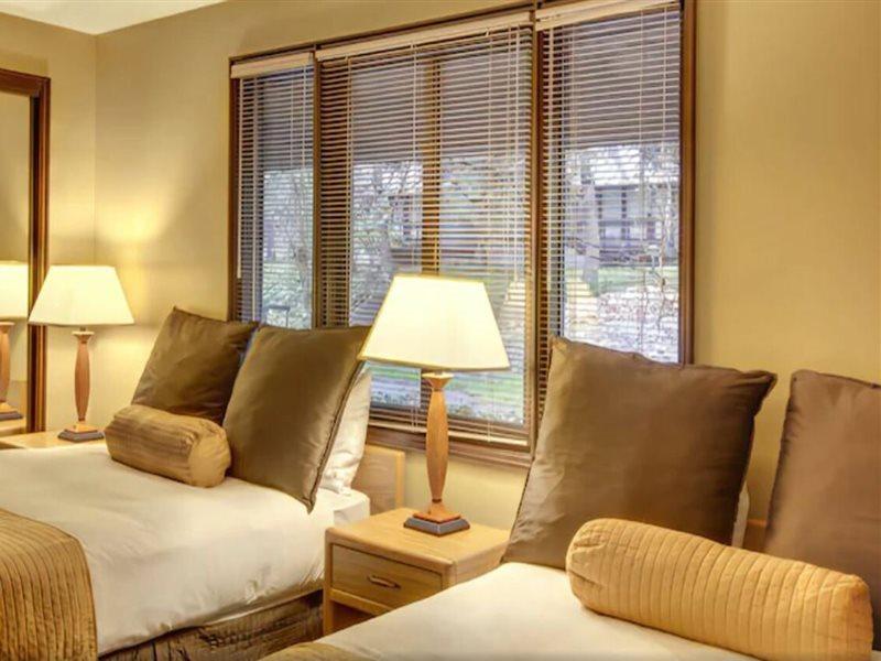 Talaris Conference Center Hotel Сиатъл Екстериор снимка